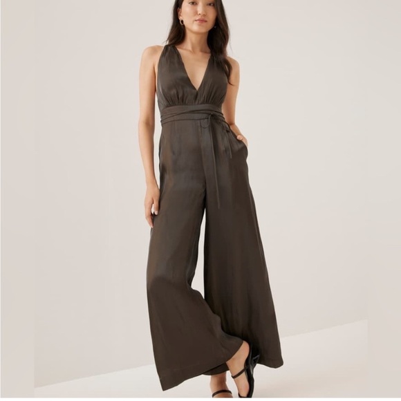NWT Love Bonito Jumpsuit Gray XS Crop Jennett - Picture 1 of 9